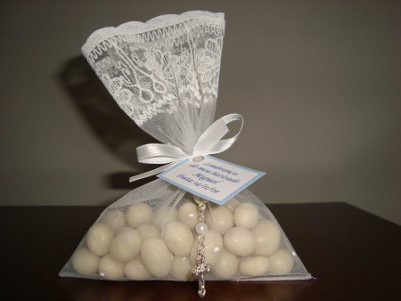 Saquinho de amendoim com chocolate branco